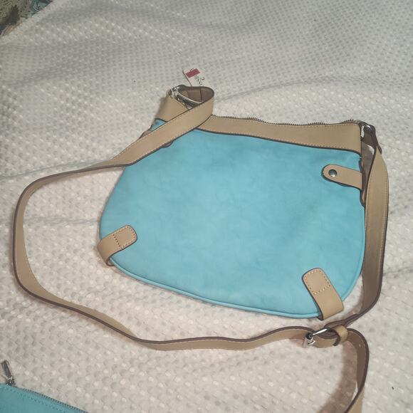 CHARMING CHARLIE NWT TURQUOISE CROSSBODY BAG & MATCHING WALLET COMBO - Picture 4 of 11